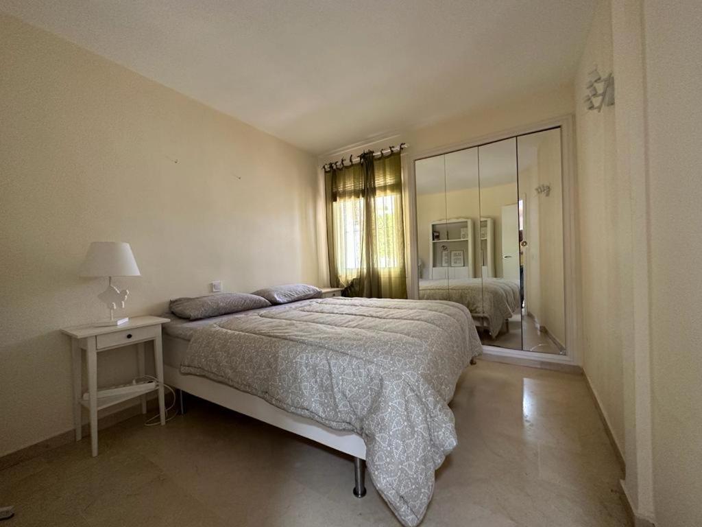 Апартаменты The Golden House, Calahonda Golf Ситио-де-Калаонда Экстерьер фото